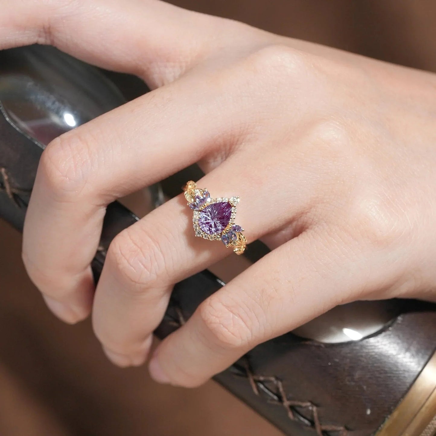 Girlfriend Rings: The Ultimate Guide to Choosing the Perfect Ring for Your Girlfriend - GemsMagic