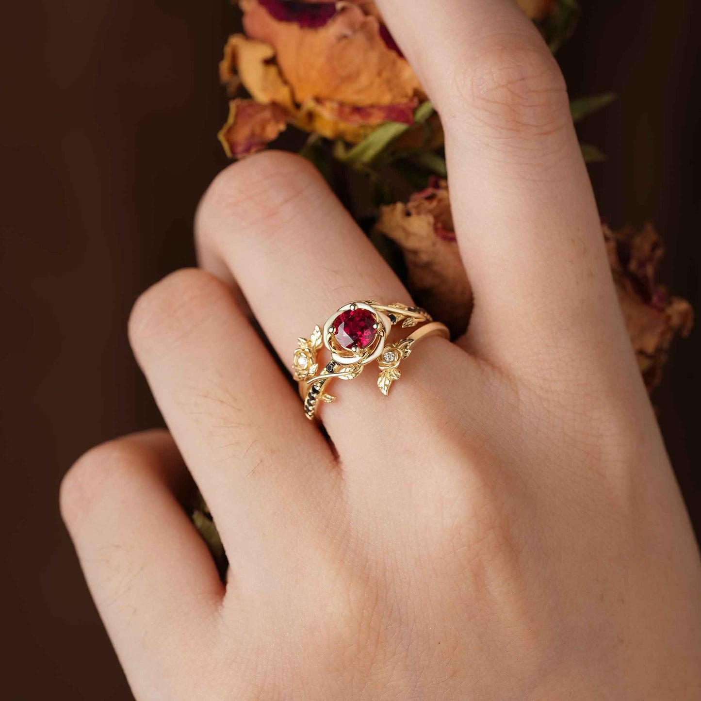 How to Buy an Engagement Ring Online? - GemsMagic