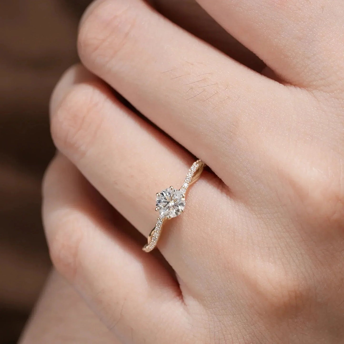 What Is a Solitaire Engagement Ring? - GemsMagic