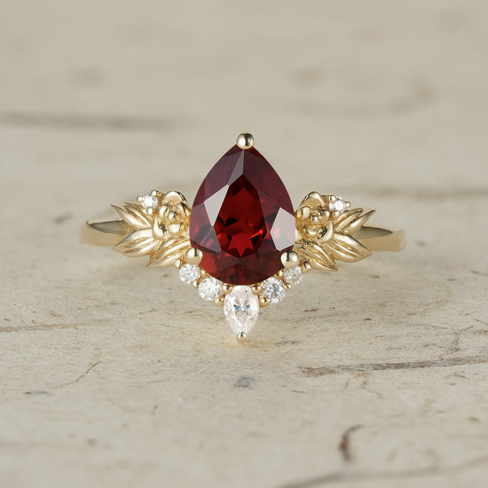 Golden Rose Elegance: Leaf-Inspired Ruby Ring - Aurelia