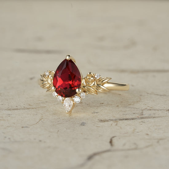 Golden Rose Elegance: Leaf-Inspired Ruby Ring - Aurelia