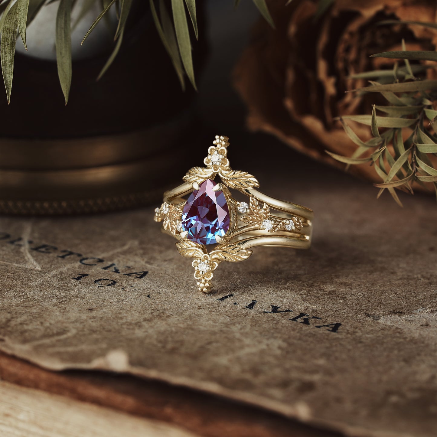 Leaf and Flower Elegance: The Alexanderite Ring Set | Victoria