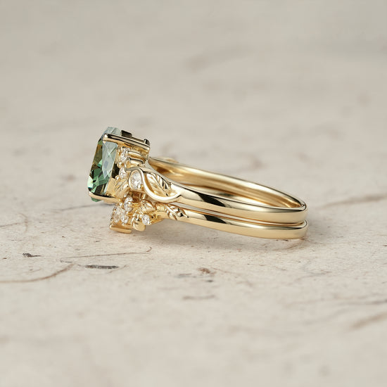 Nature's Embrace: Green Sapphire Leaf Ring Set - Rejina