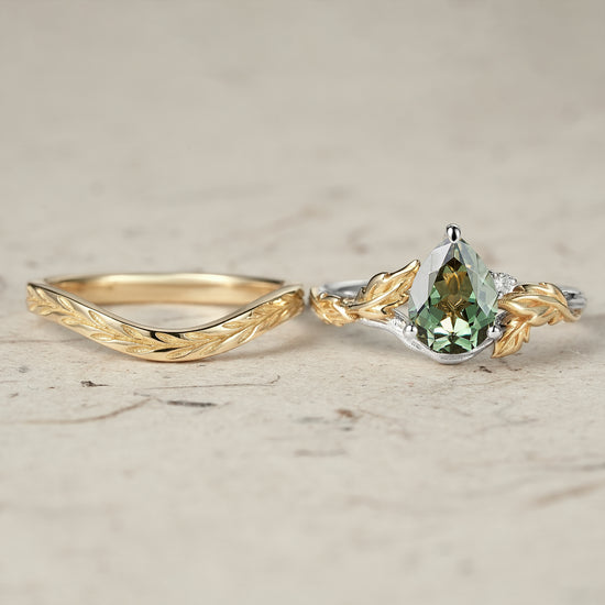 Forest Whispers: Leaf and Wood Pattern Green Sapphire Ring Set