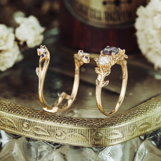 Nature-inspired gold cranberry rings with lab alexandrite and moissanite details