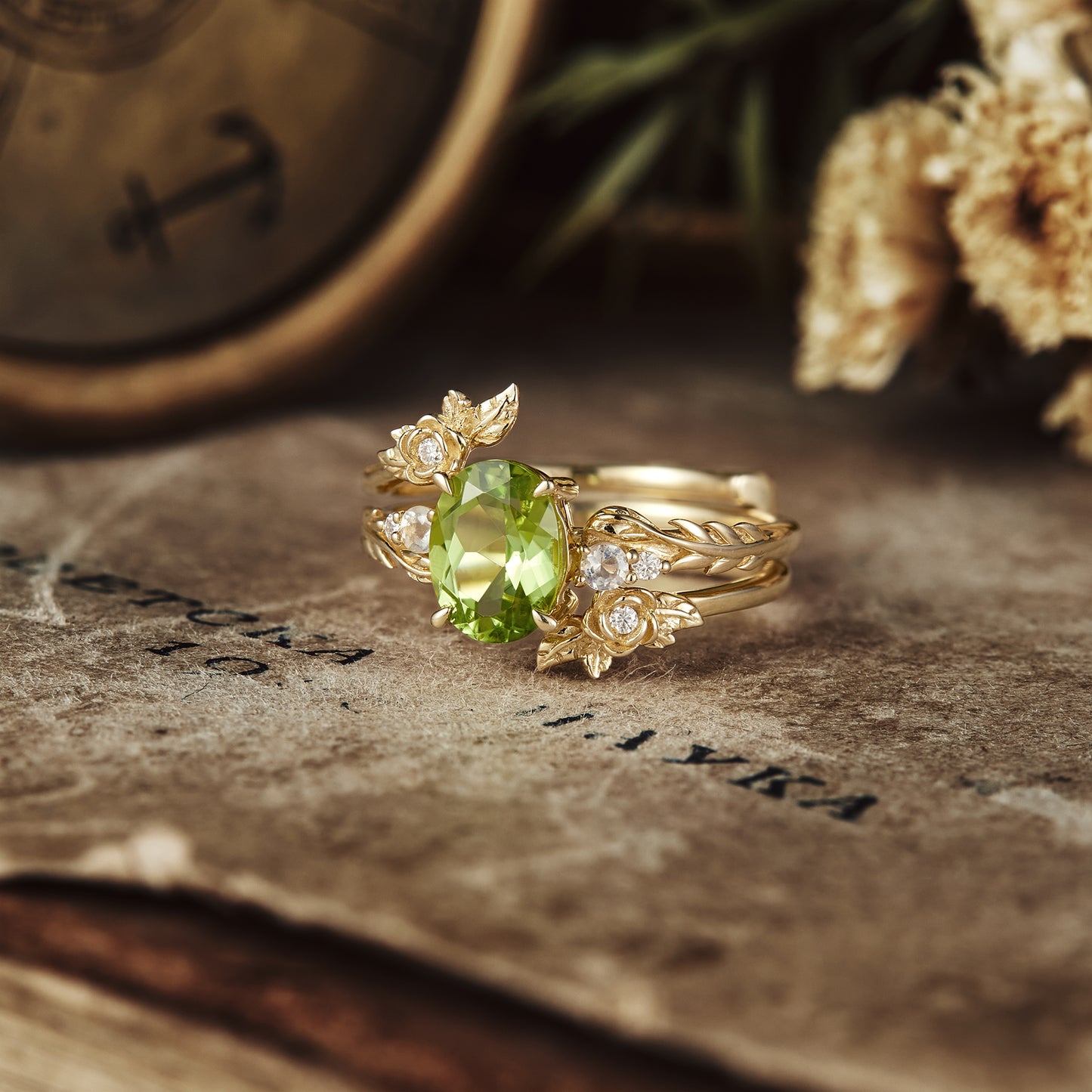 Rose Blossom: Peridot Ring Set with Moonstone | Olive
