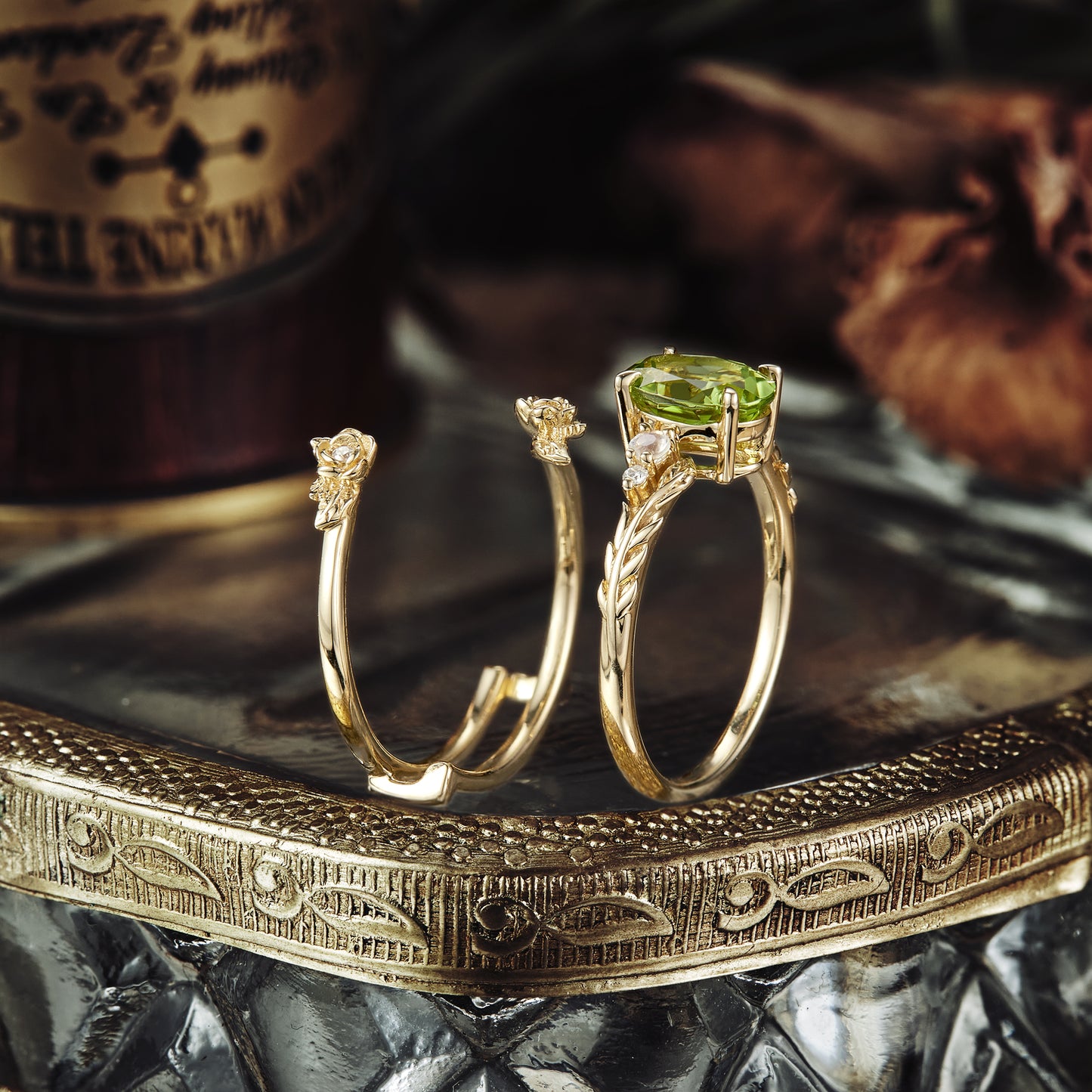 Rose Blossom: Peridot Ring Set with Moonstone | Olive