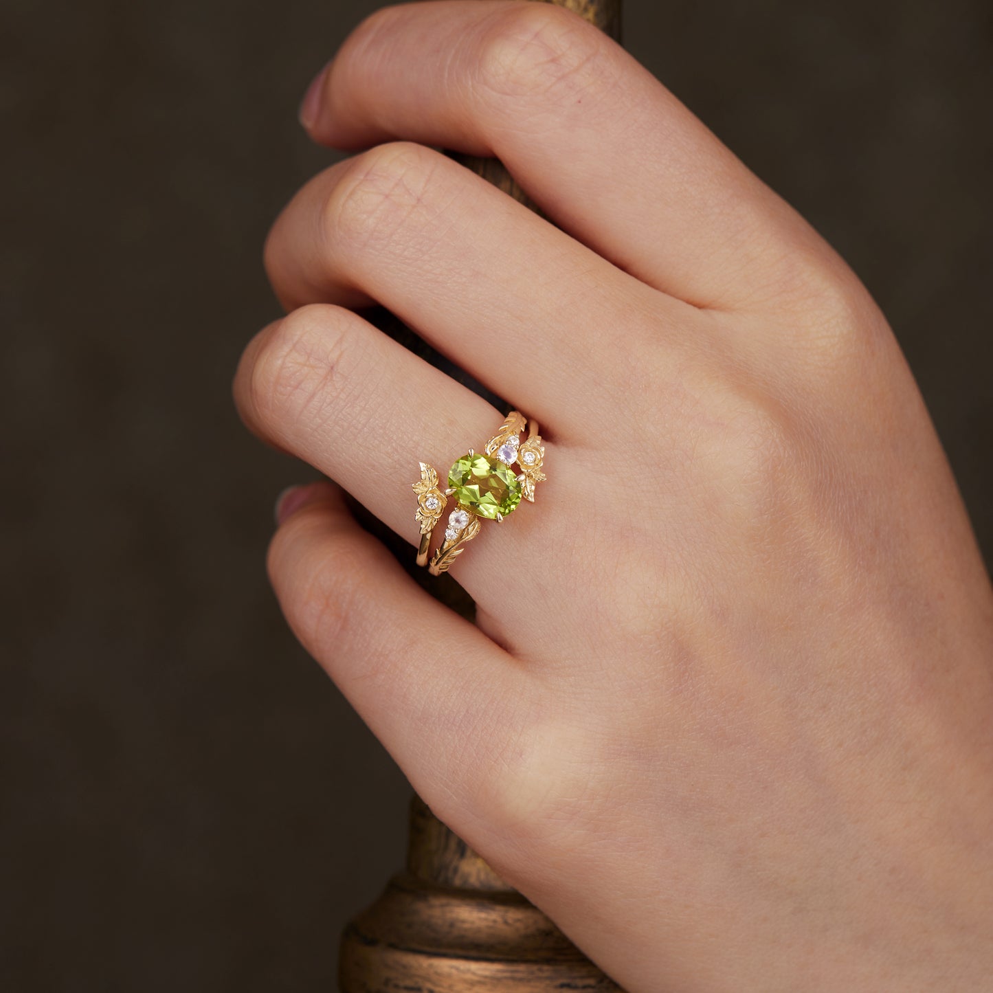 Rose Blossom: Peridot Ring Set with Moonstone | Olive