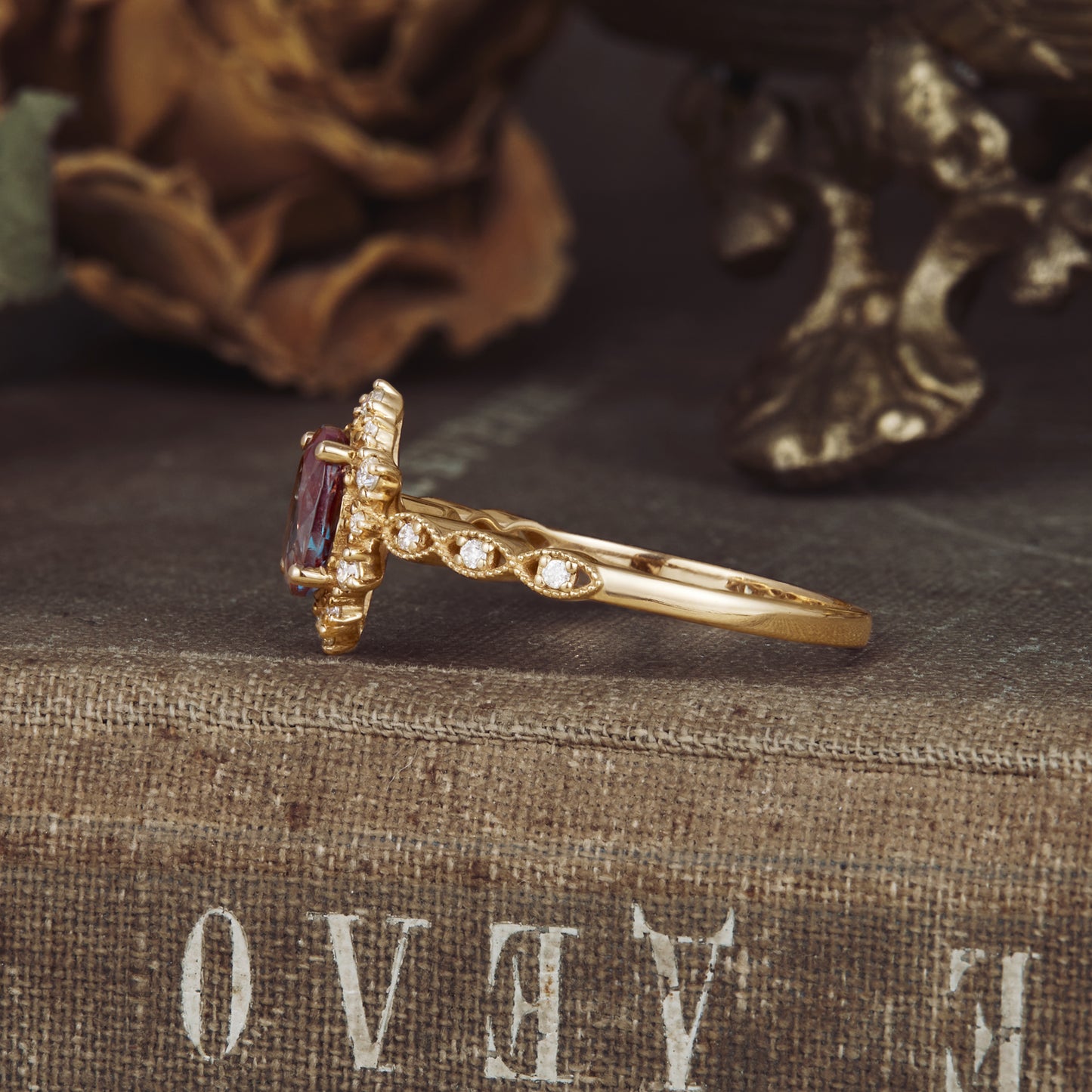 18ct Gold Diamond Engagement Ring| Avanti Jewellers in Derbyshire