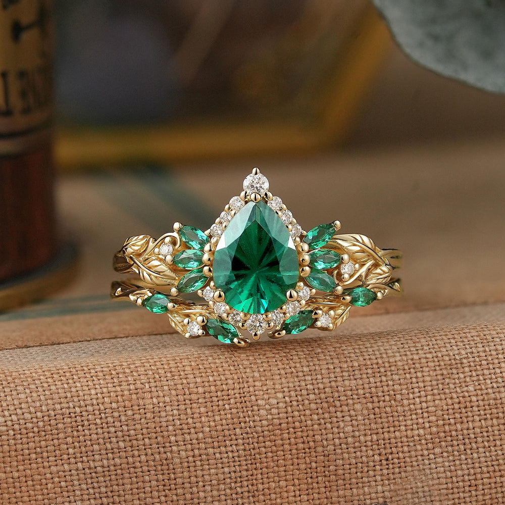 Pear Cut Emerald Sparkle Cut Fairy Halo Leaf Inspired Bridal Ring Set - Vivienne | GemsMagic