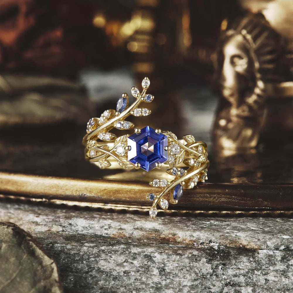 Aphrodite's Hexagon Sapphire Vine Ring Set | Clio