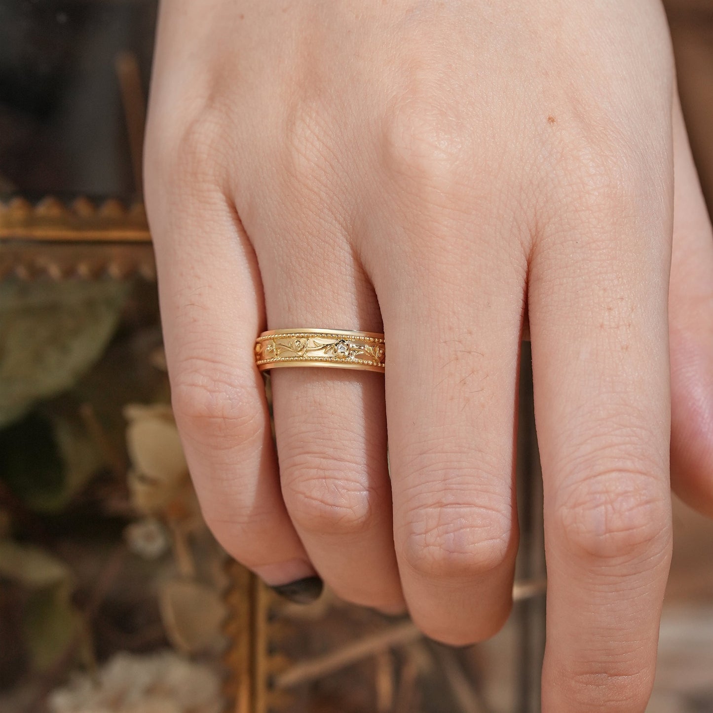 Moissanite Flower Inspired Milgrain Men's Band - Regan - GemsMagic