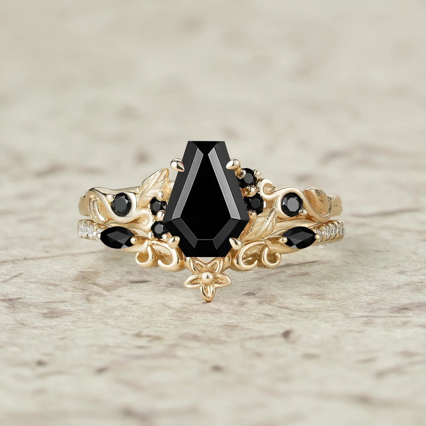 Nature's Embrace: Coffin Cut Black Onyx Leaf Ring Set - Lila - GemsMagic
