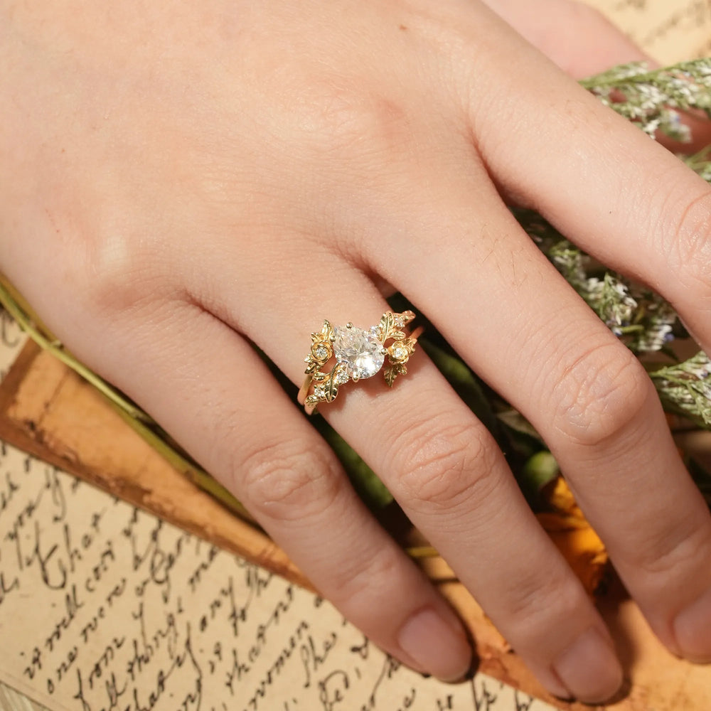 Pear Cut Moissanite Gold Floral Engagement Ring Set - Camille | GemsMagic - GemsMagic