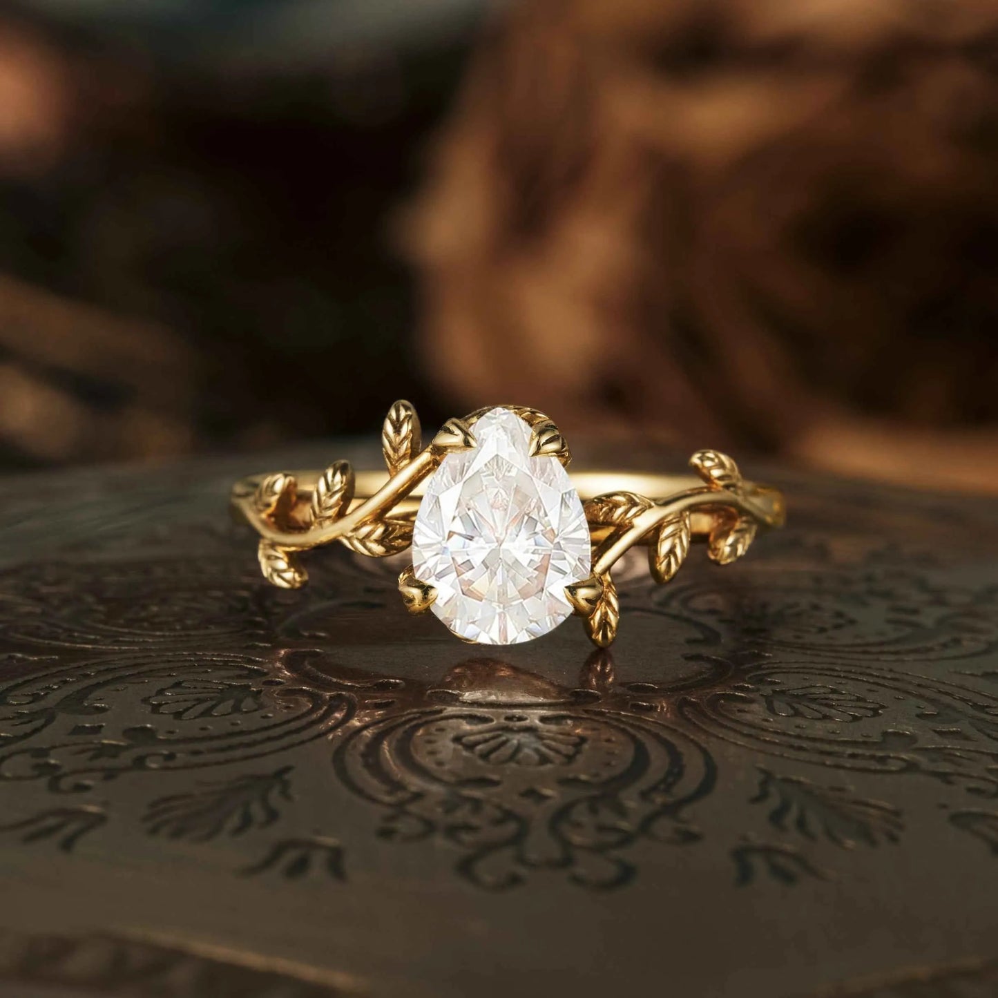 Pear Moissanite Leaf Design Engagement Ring - GemsMagic - GemsMagic