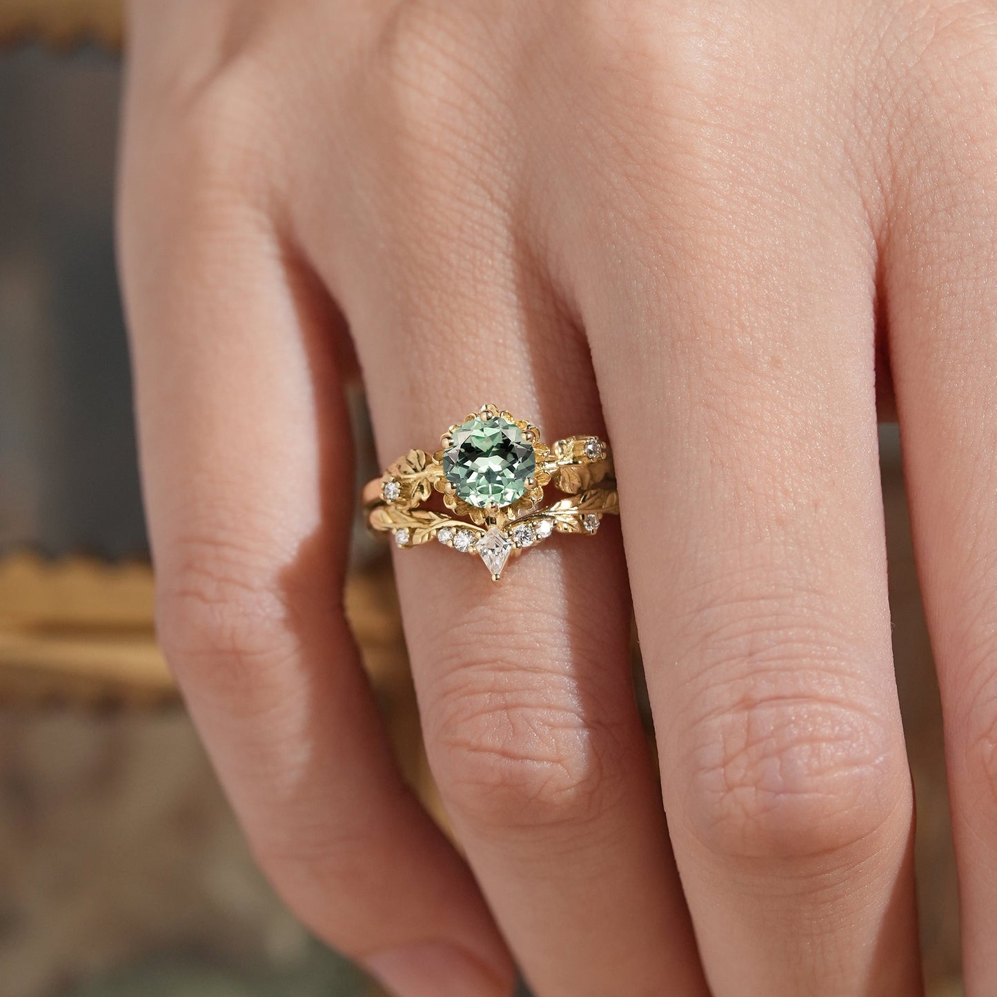 Round Cut Green Sapphire Nature Inspired Bridal Ring Set - Leora - GemsMagic