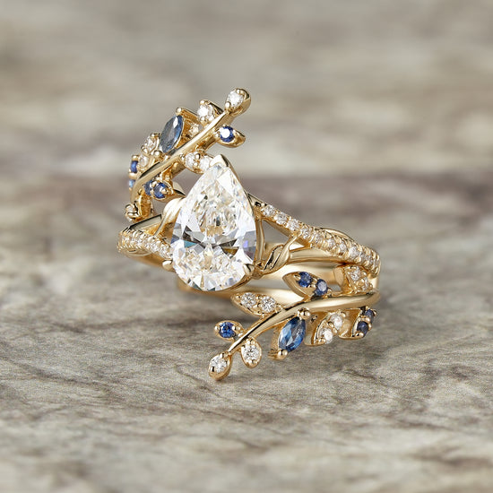 Nature-Inspired Pear Cut Moissanite and Sapphire Ring Set - Aurora