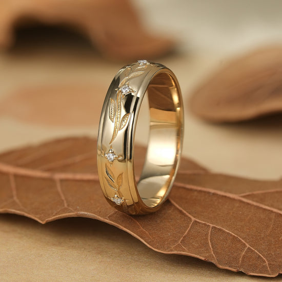 Golden Laurel Men's Band with Diamond Accents - Laurence