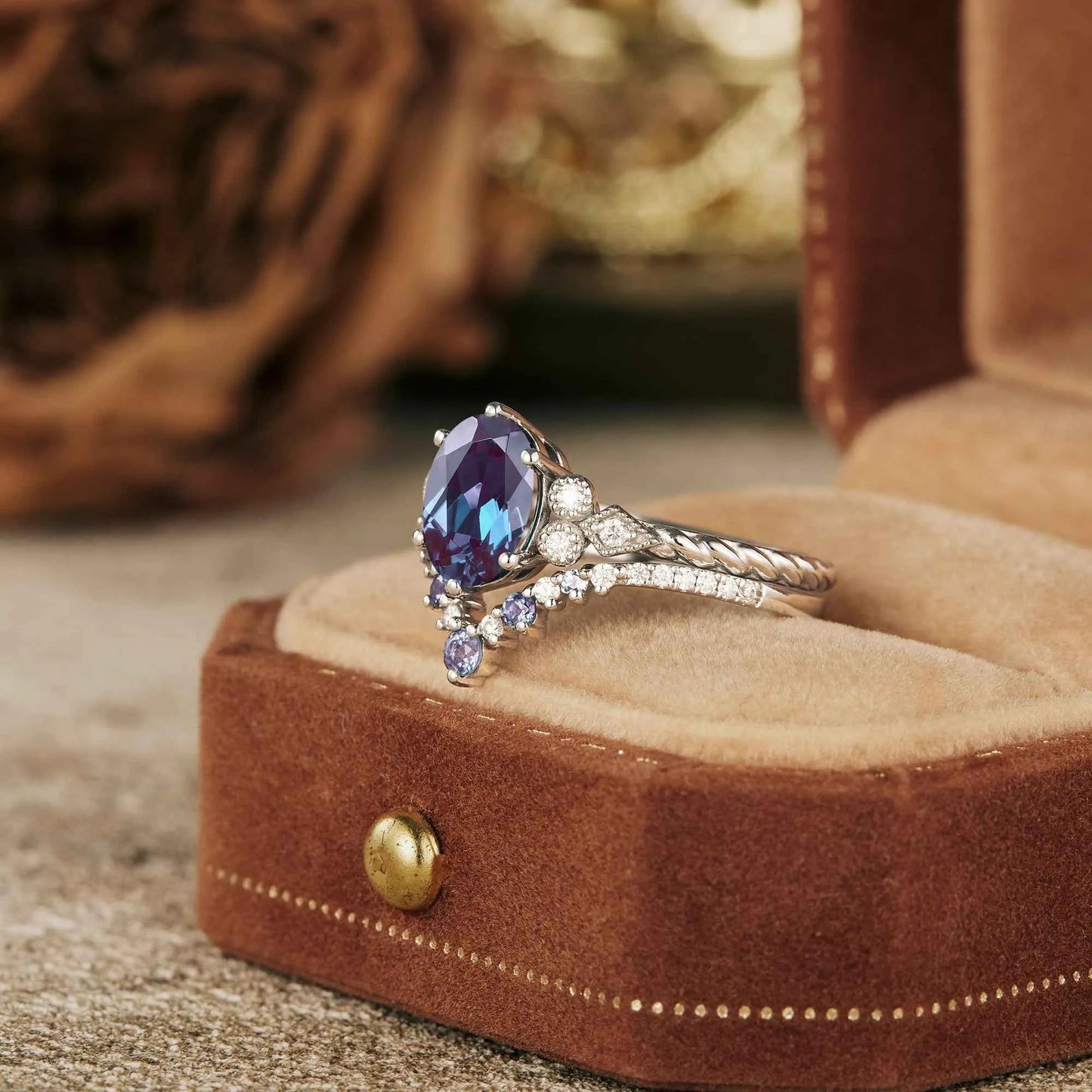 Unique Oval Alexandrite Twisted Engagement Ring Set 2pcs - GemsMagic - GemsMagic