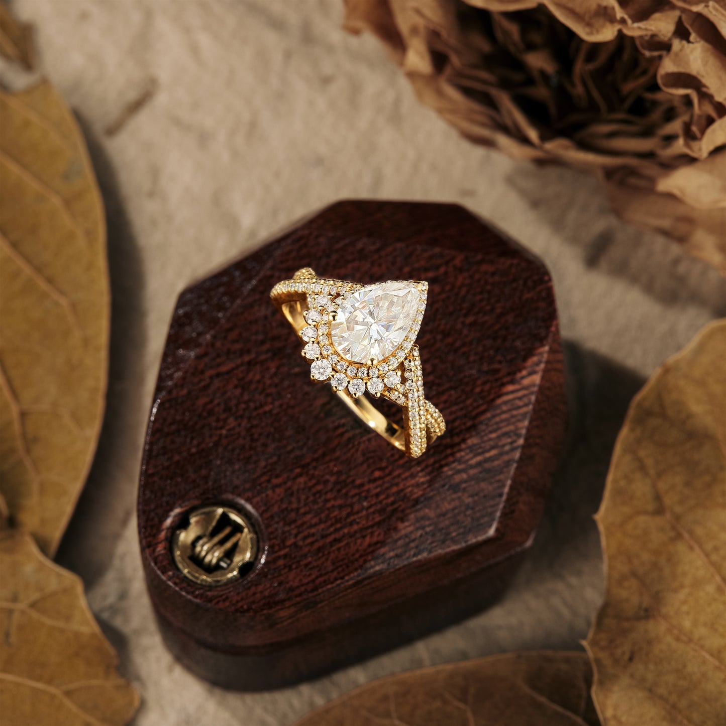 GemsMagic Gorgeous Pear Cut Moissanite Engagement Ring